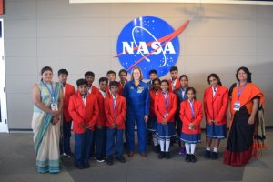 https://www.ambitusworldschool.com/vja/wp-content/uploads/sites/4/2019/12/Lunch-with-the-Astronaut-@-KSC-300x200.jpg